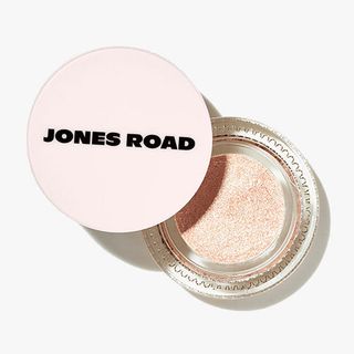 Jones Road, Just A Sec Bright Eyes Eyeshadow in Golden Peach