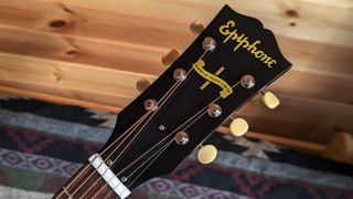 Epiphone J-45 Banner