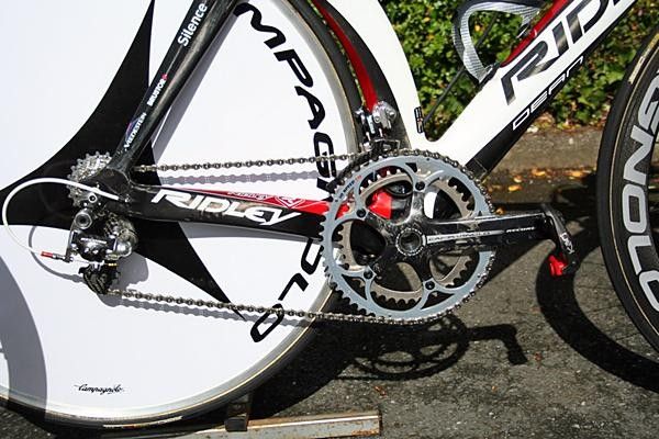 Silence-Lotto uses an entirely Camapgnolo drivetrain on all of its bikes.