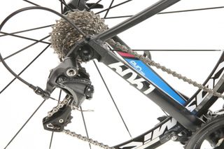 The B'Twin Ultra 720 AF with Shimano Ultegra
