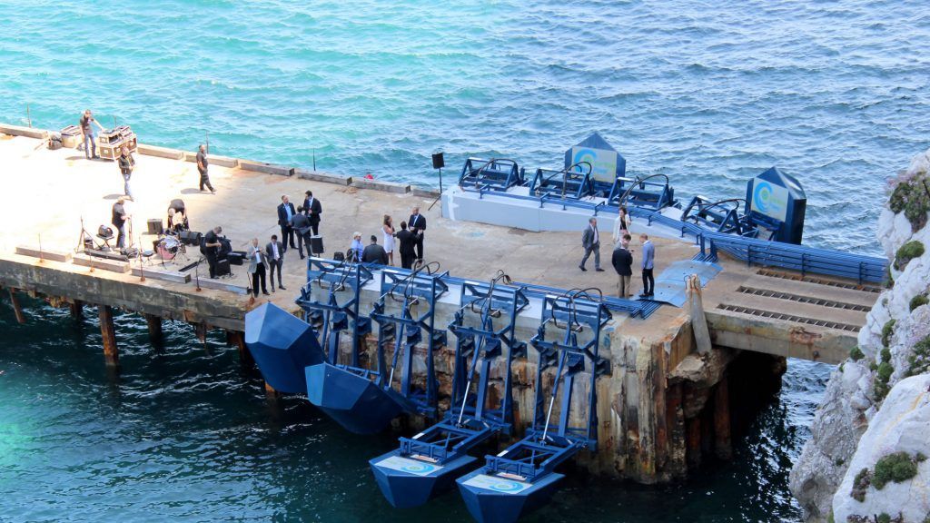 Water, Pier, Sea, Boat, Vehicle, Vacation, Coast, Breakwater, Watercraft, Tourism, 