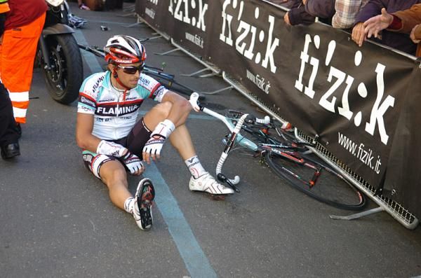 Daniele Colli (Ceramica Flaminia) regroups after his crash.