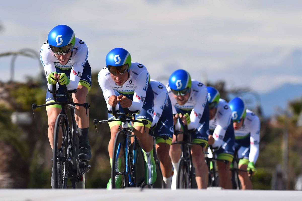 Orica-GreenEdge in the team time trial in Tirreno-Adriatico