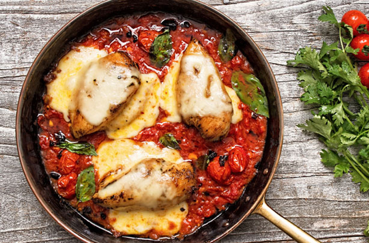 Tomato baked chicken | Italian Recipes | GoodtoKnow
