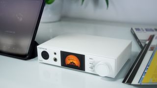 Topping DX5 II DAC/headphone amplifier in white