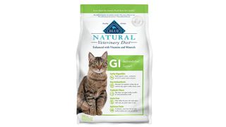 Blue Buffalo Natural Veterinary Diet GI Gastrointestinal Support Dry Cat Food and Wet Cat Food, Chicken