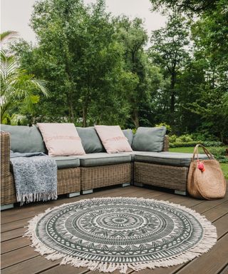 Outdoor rug on deck