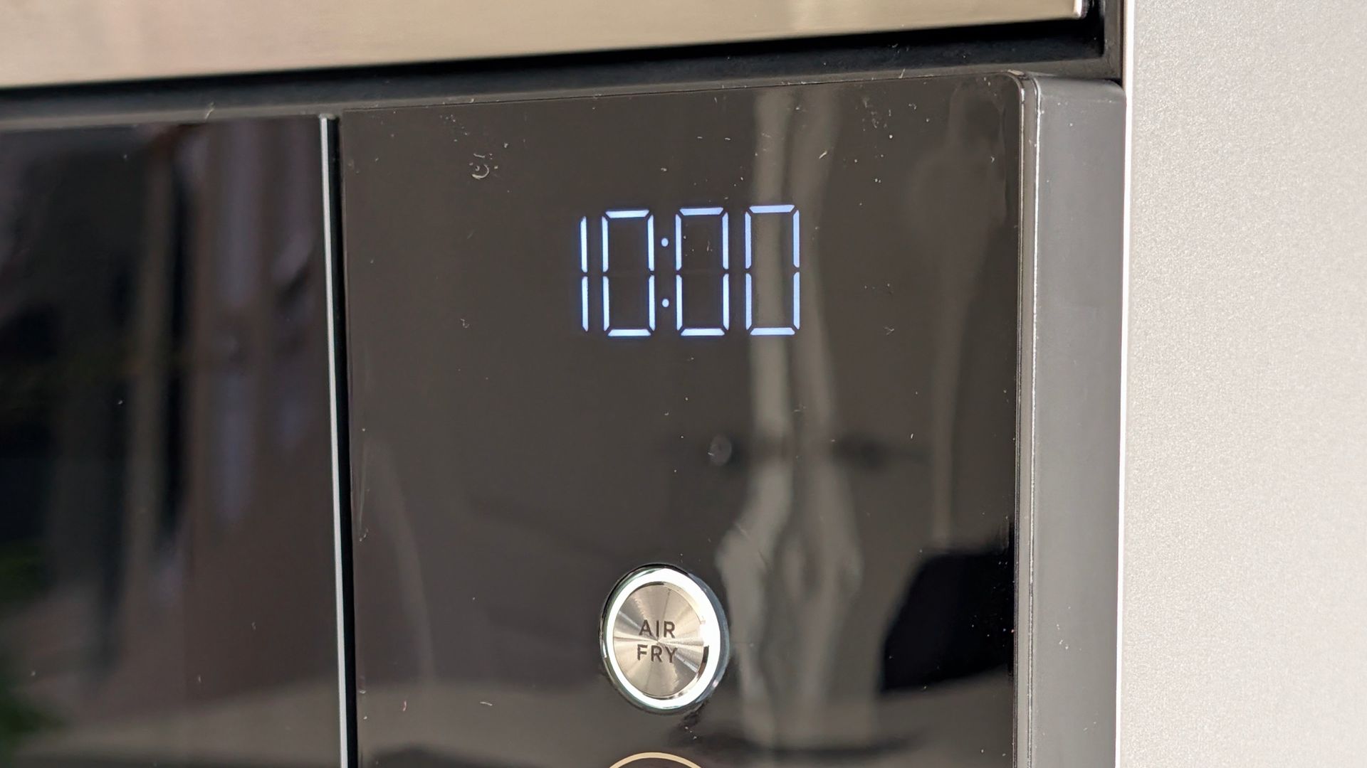 Reloj/indicadores de la Crispi Microwave