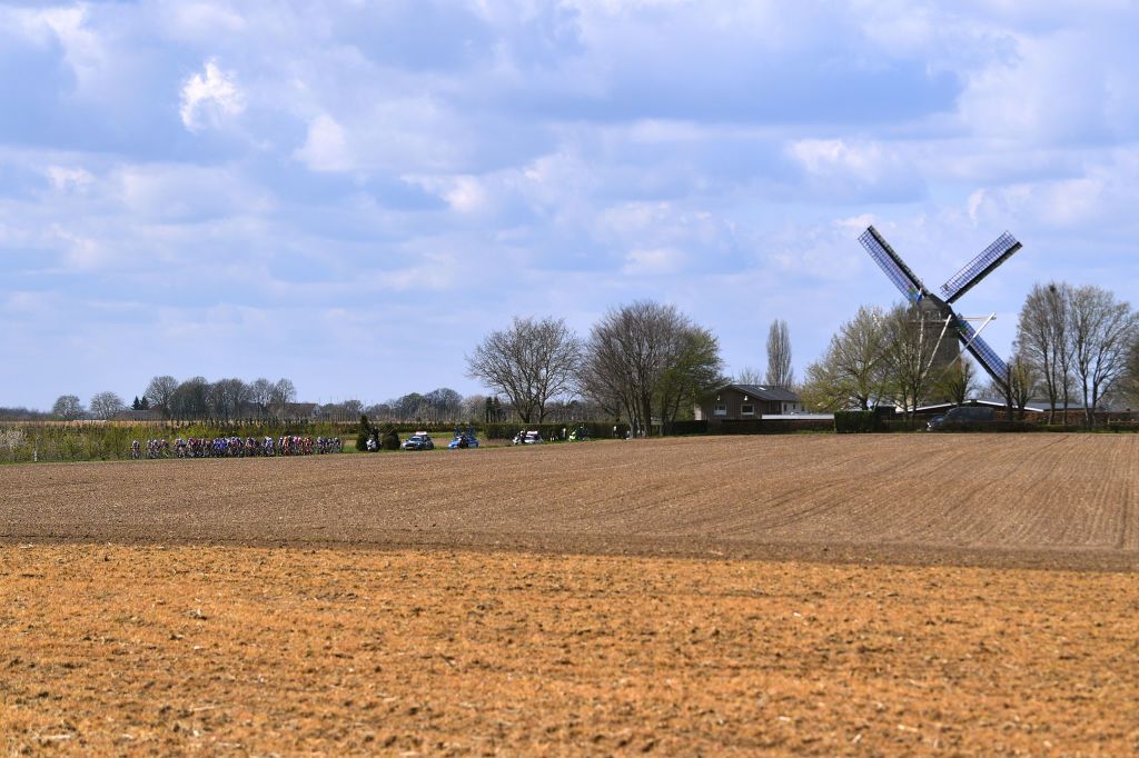 VALKENBURG NETHERLANDS APRIL 10 A general view of the peloton passing through a landscape during the 8th Amstel Gold Race Ladies Edition 2022 a 1285km one day race from Maastricht to Valkenburg UCIWWT AGR2022 on April 10 2022 in Valkenburg Netherlands Photo by Luc ClaessenGetty Images