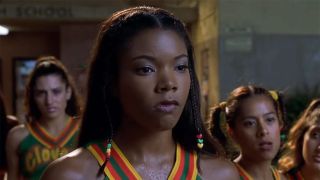 Gabrielle Union confronting the Clovers in Bring it On