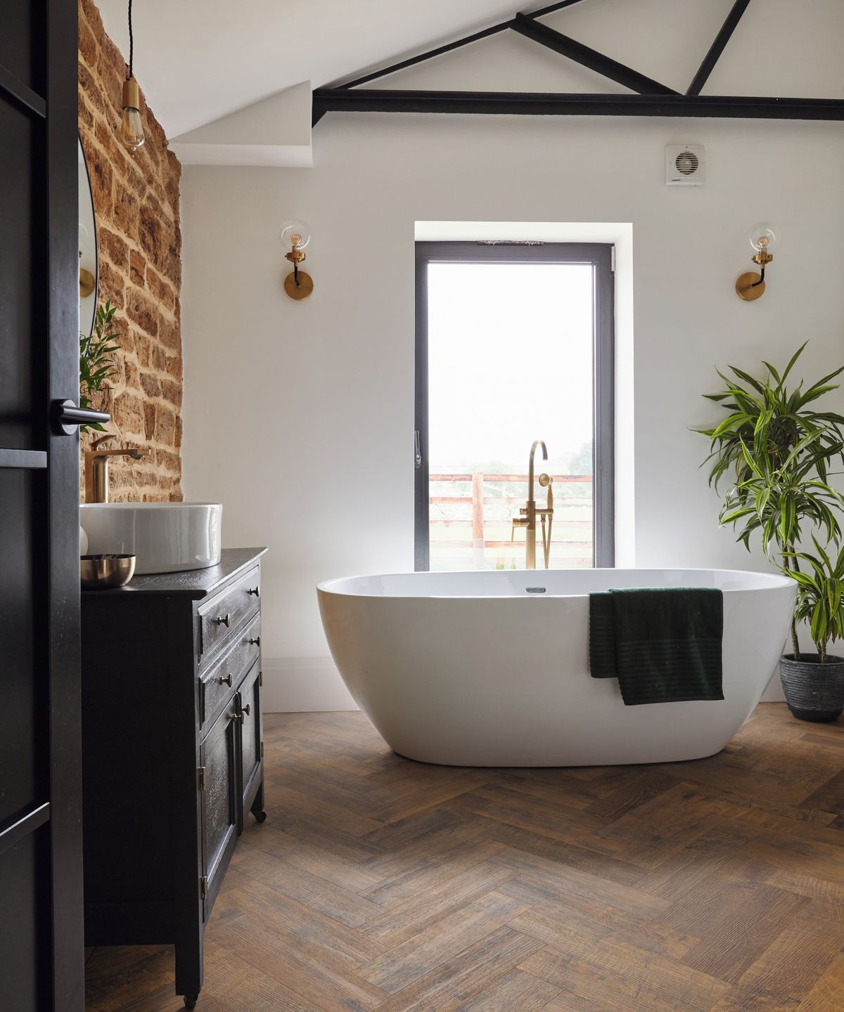 What is Karndean flooring? We explain Homebuilding