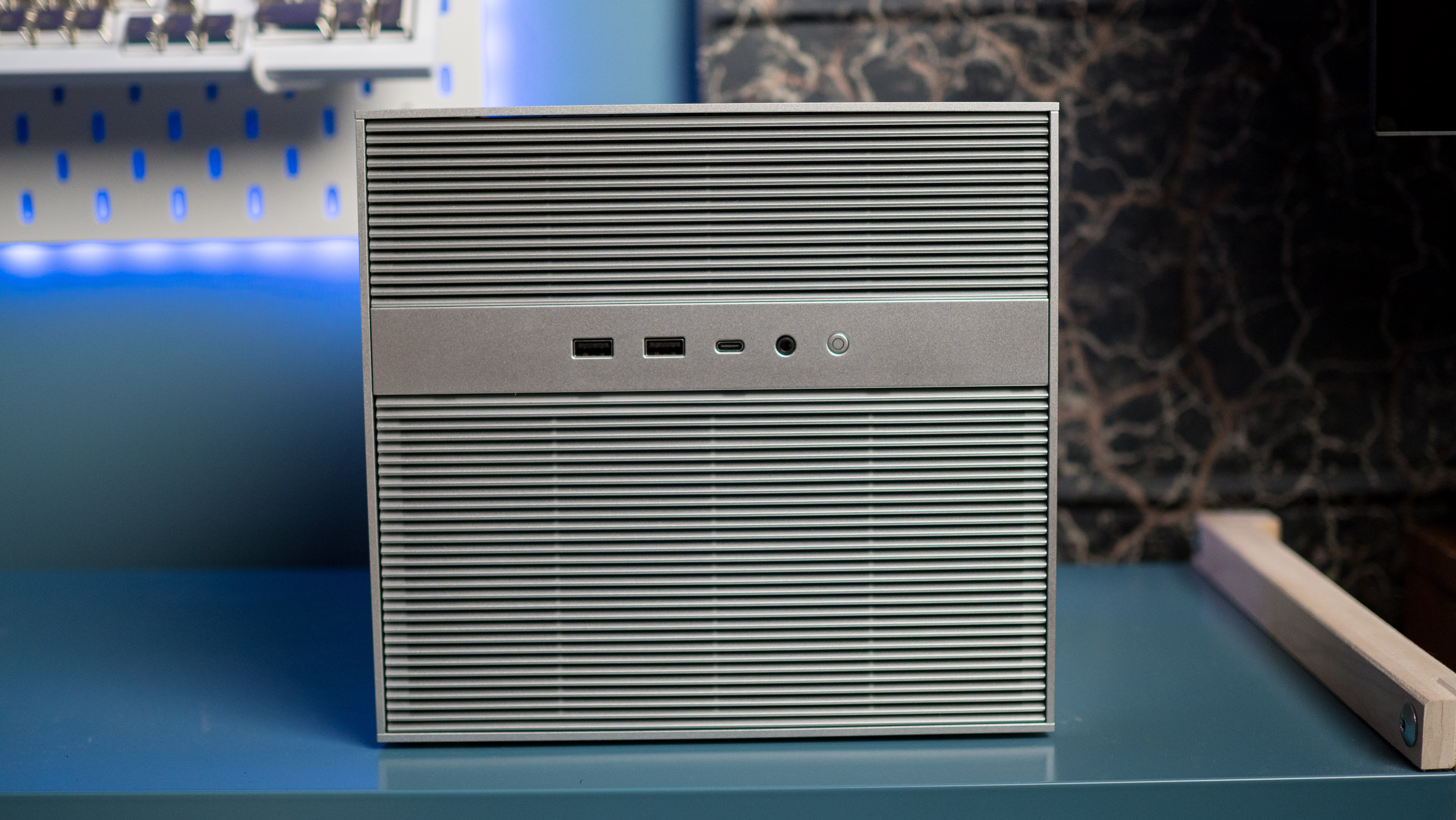 ZimaCube 2 6-bay NAS review on Android Central