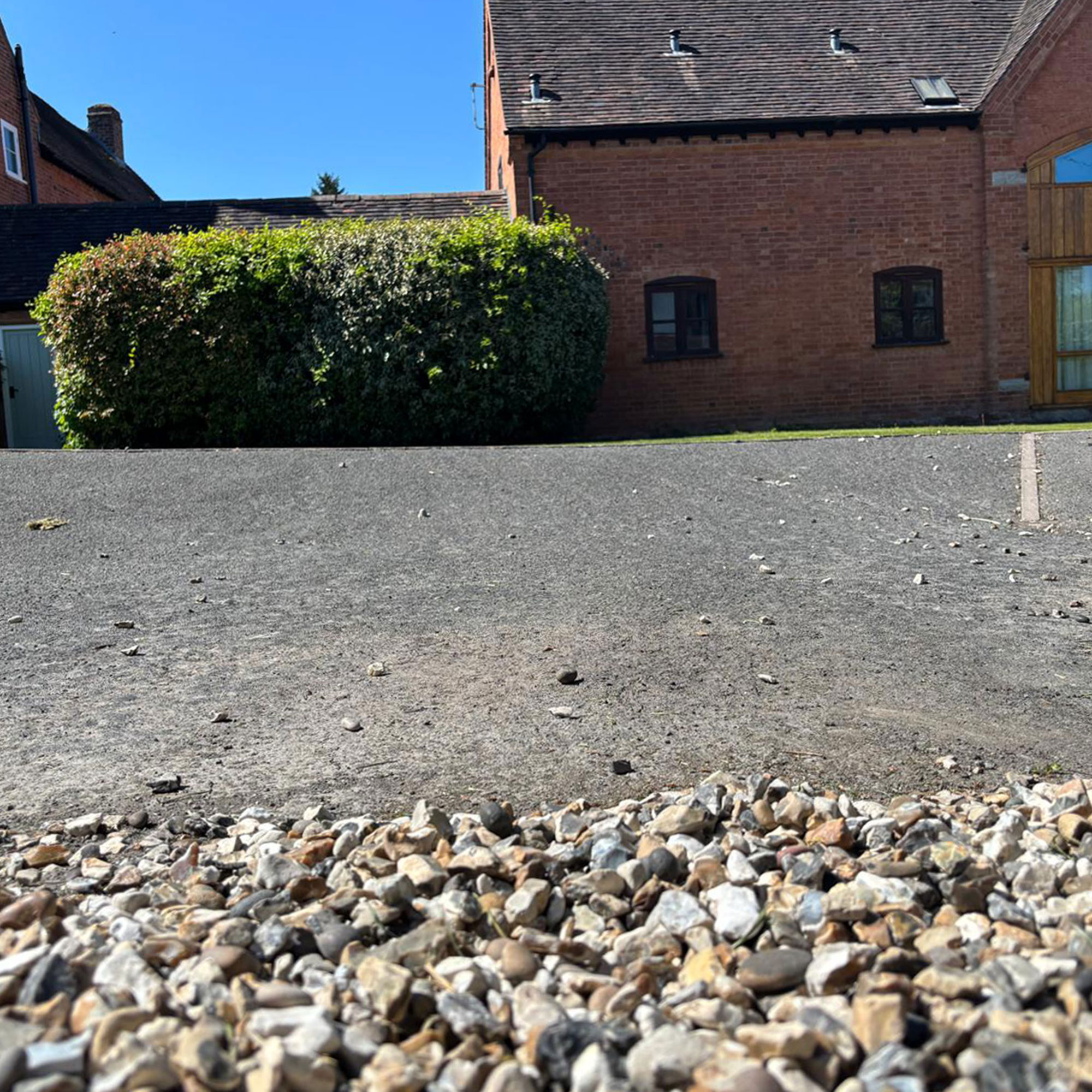 sloping gravel driveway