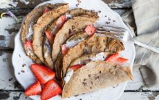 Pancakes with strawberries and coconut cream