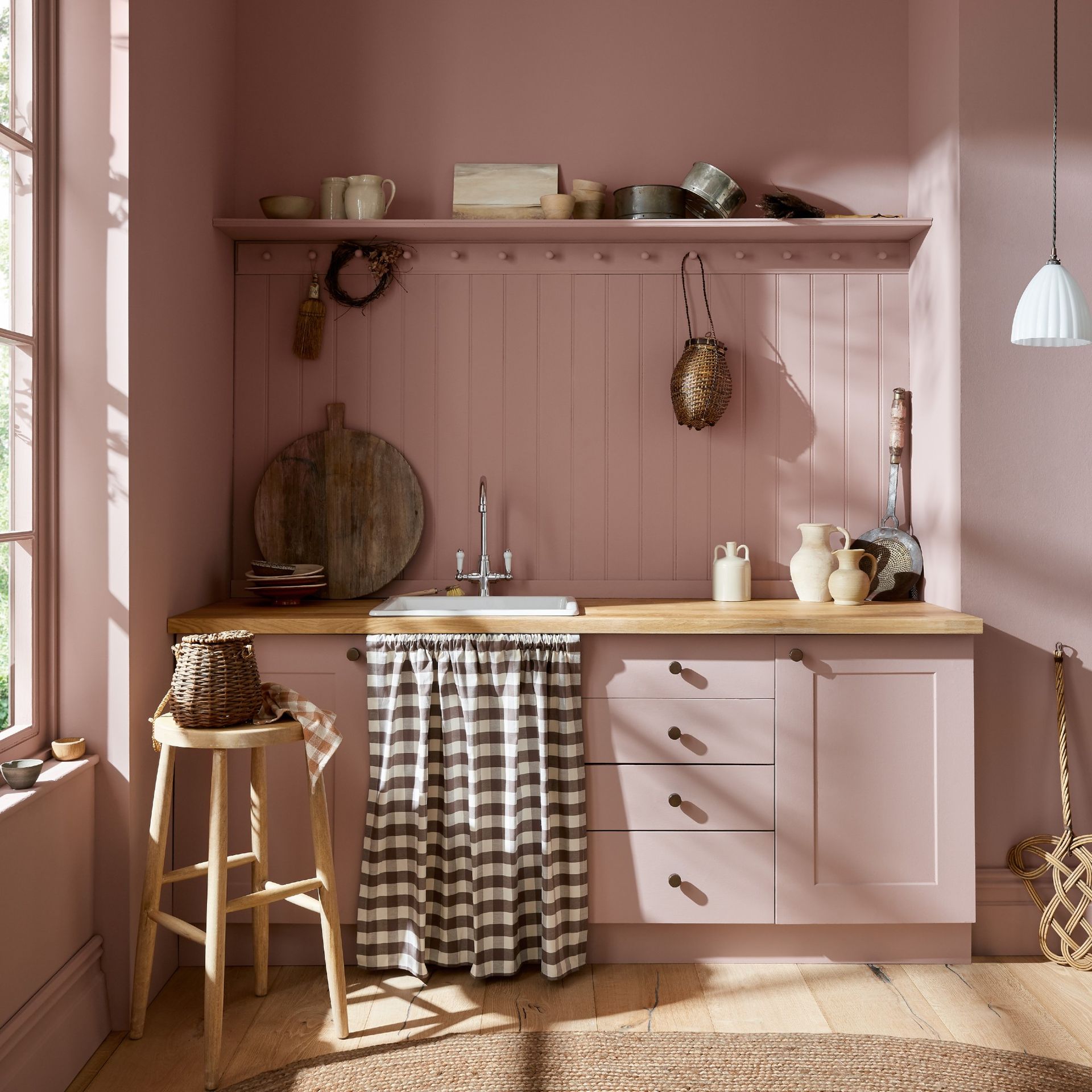 The 4 best Farrow & Ball Sulking Room Pink alternatives | Ideal Home