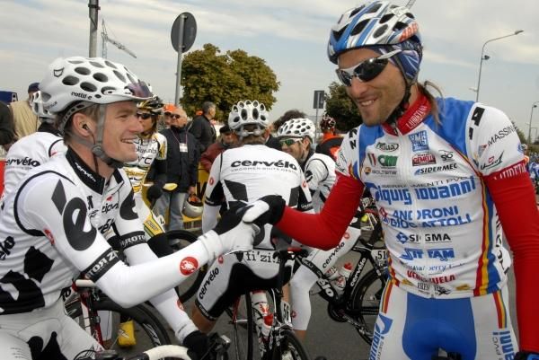 Oscar Pujol (Cerv&eacute;lo TestTeam), Luis Angel Mat&eacute; (Diquigiovanni)