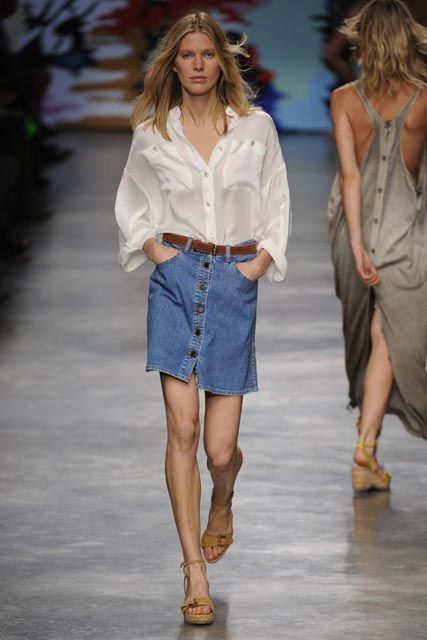 Stella McCartney Spring/Summer 2010 - Paris Fashion Week - Marie Claire