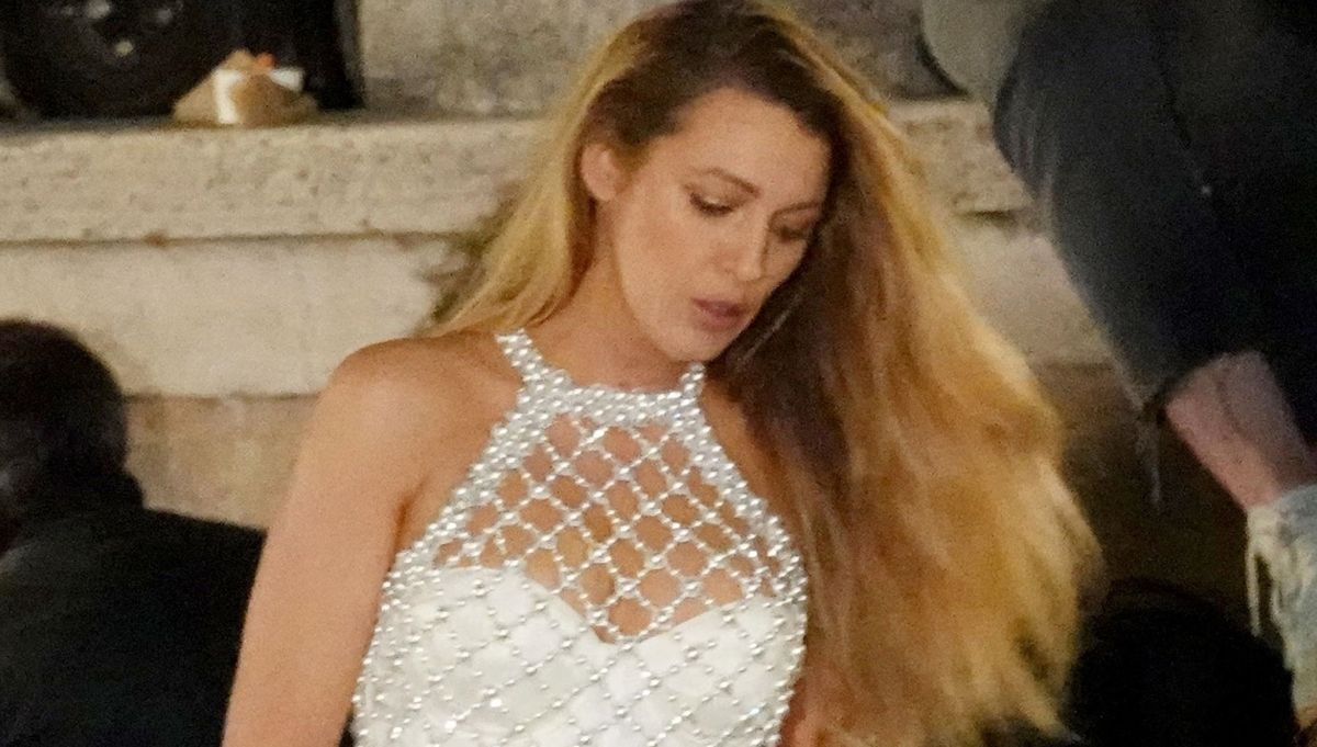 Blake Lively's Bridal White Naked Dress Is Dripping With Pearls - Vimarsana News