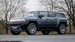 2025 GMC Hummer EV 3X SUV test drive.