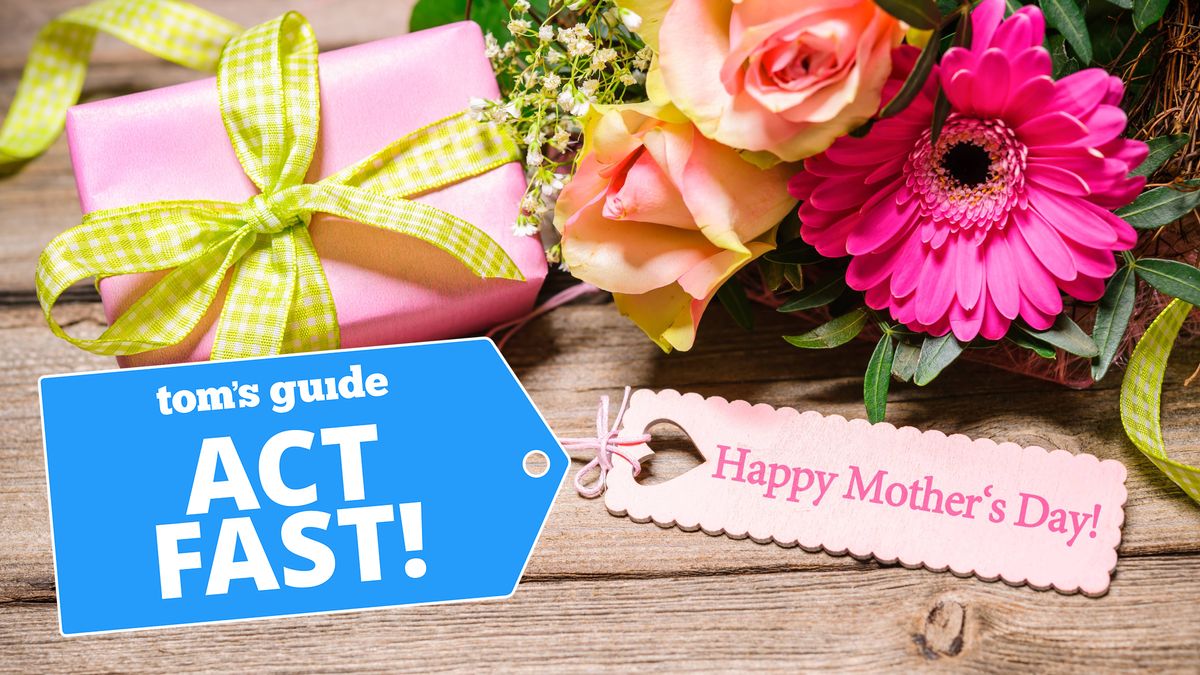 Mother&#039;s Day flowers with gift