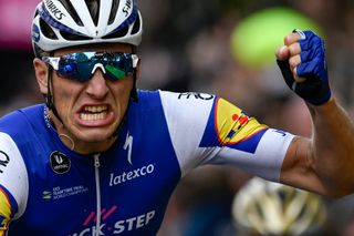 Tour de France: Kittel sprints to stage 2 victory