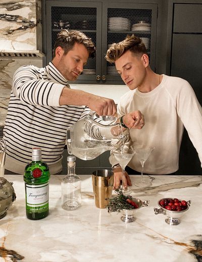 nate berkus and jeremiah brent with tanqueray