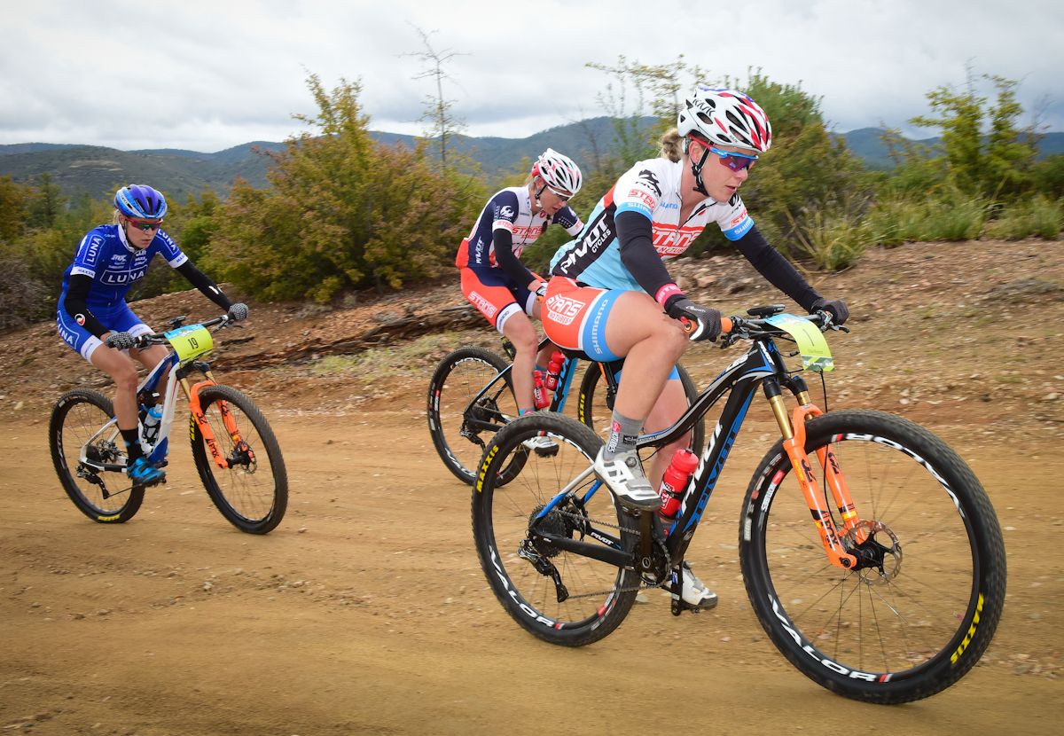 Chloe Woodruff leading her Stans-Pivot team-mate USA Marathon Champion Rose Grant and Maghalie Rochette (Clif Pro Team) during the 2016 race