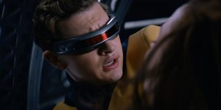 Dark Phoenix Cyclops holds Jean in the Blackbird