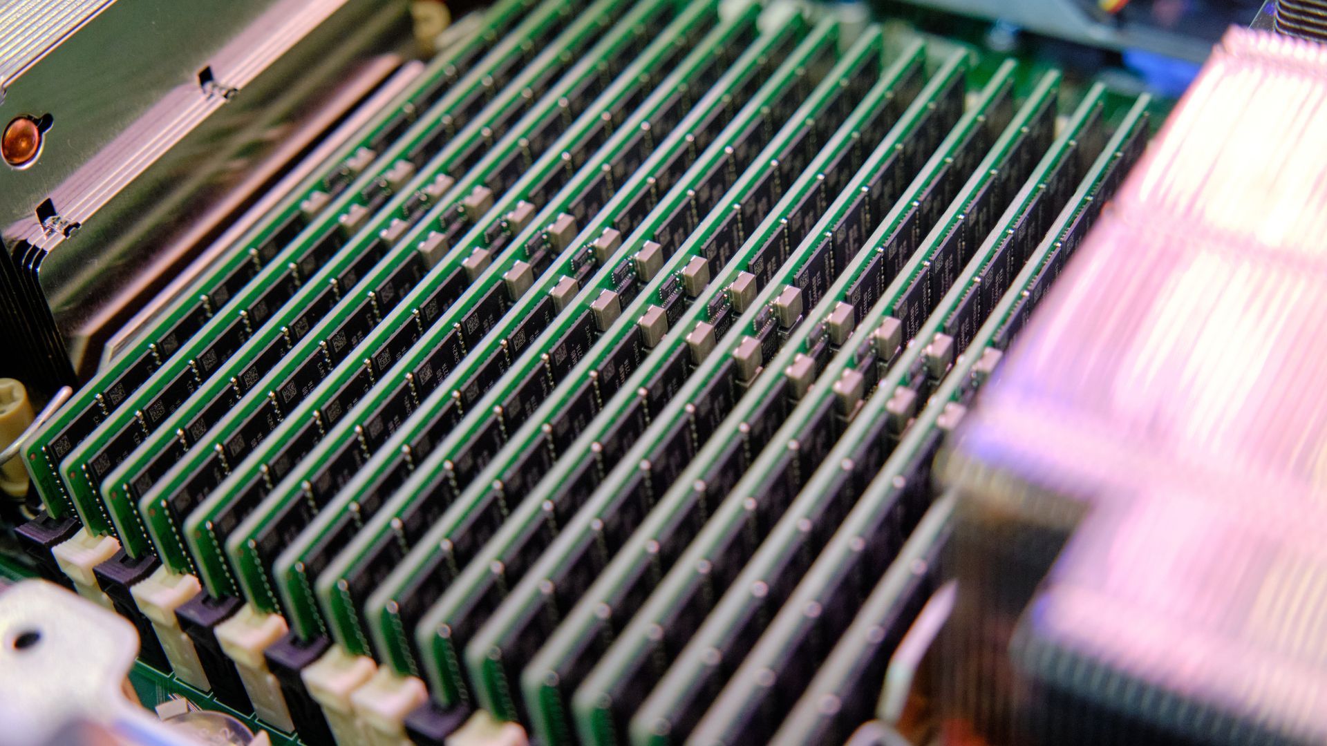 Hack Computer Screen Memory Researchers have found a way to hack the memory on some virtual ...