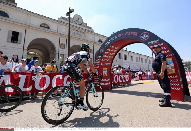 Gianluca Brambilla rides to the sign on