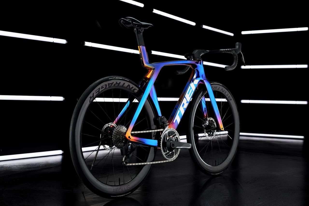 Trek's ltra-Iridescent Project One ICON paint scheme
