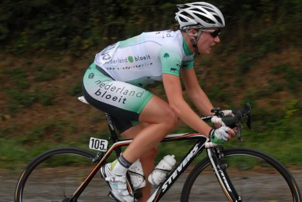 Annemiek Van Vleuten in action at the GP de Plouay-Bretagne