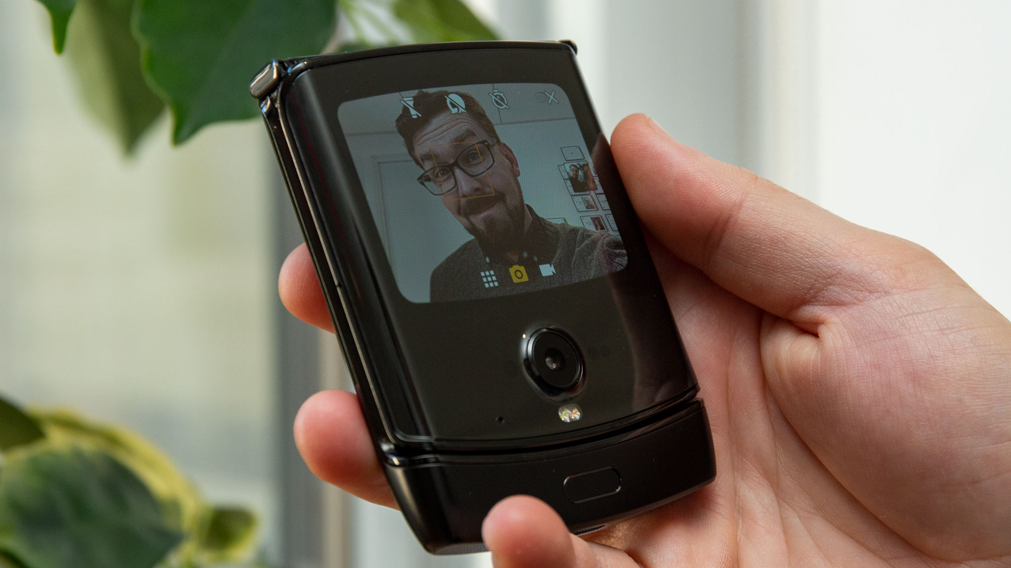 motorola-razr-2019-review-techradar