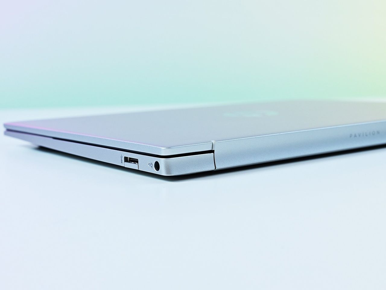 Hp Pavilion Aero 13 Rear