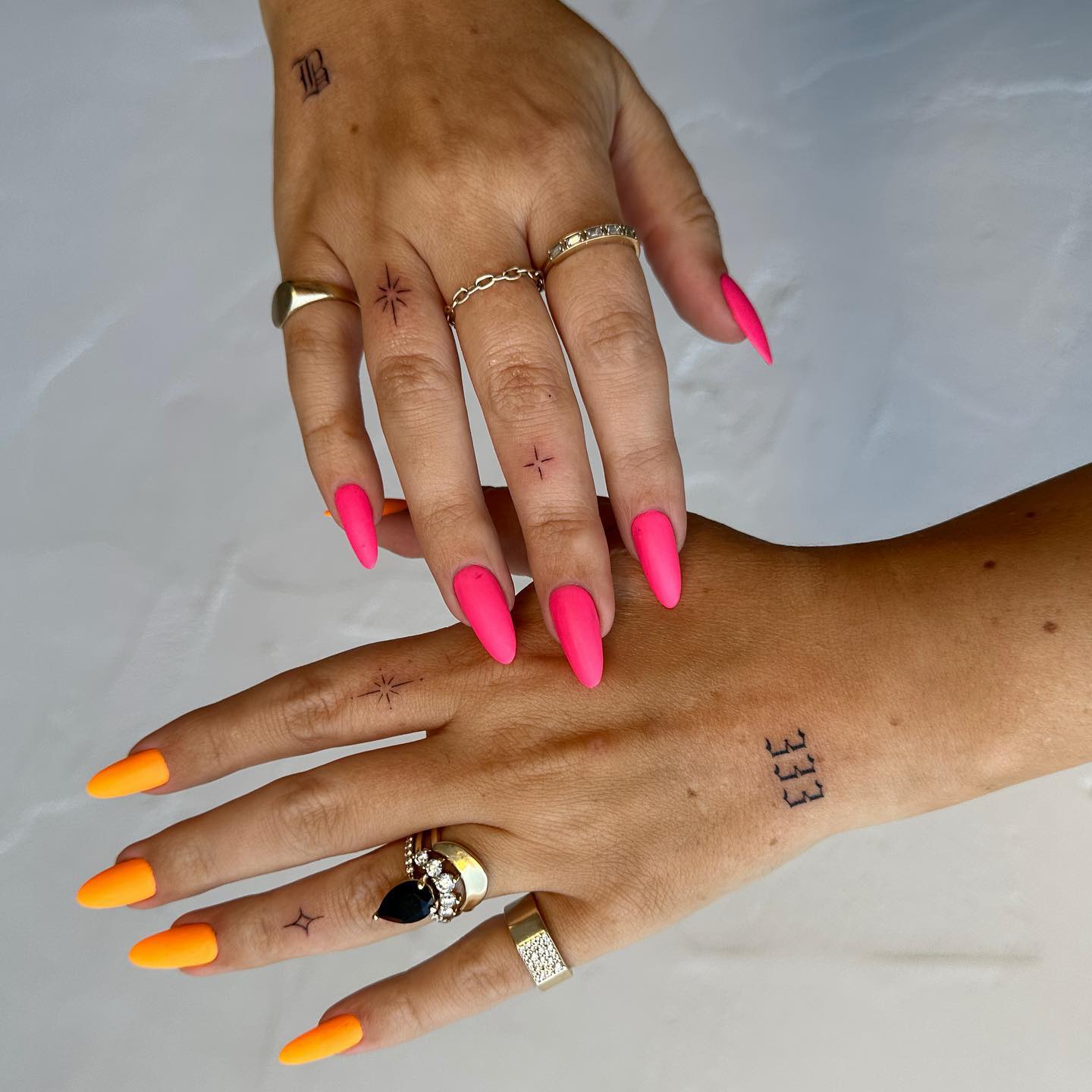 neon matte nails