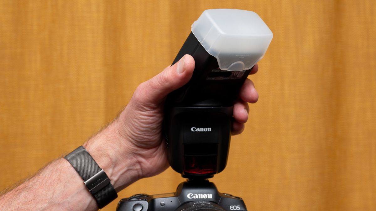 Canon Speedlite 470EXAI flashgun review Digital Camera World