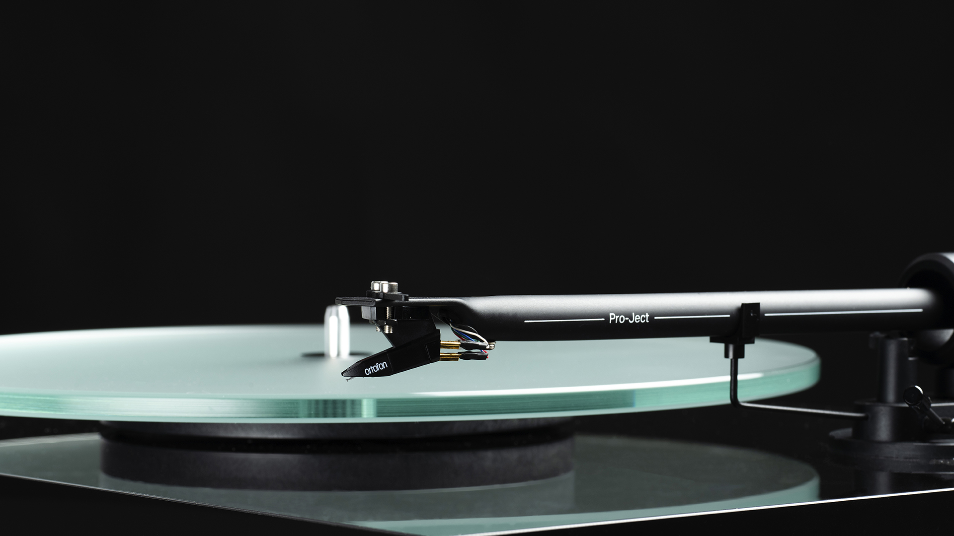 Pro-Ject T1 EVO BT turntable
