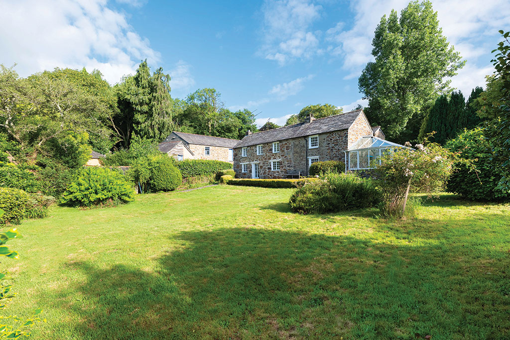 Property for sale with wildflower meadows: West Ruthern Farm, Bodmin, Cornwall. 