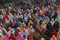 Kashmiri Muslim women offer Eid al-Fitr prayers in Srinagar, Indian controlled Kashmir.