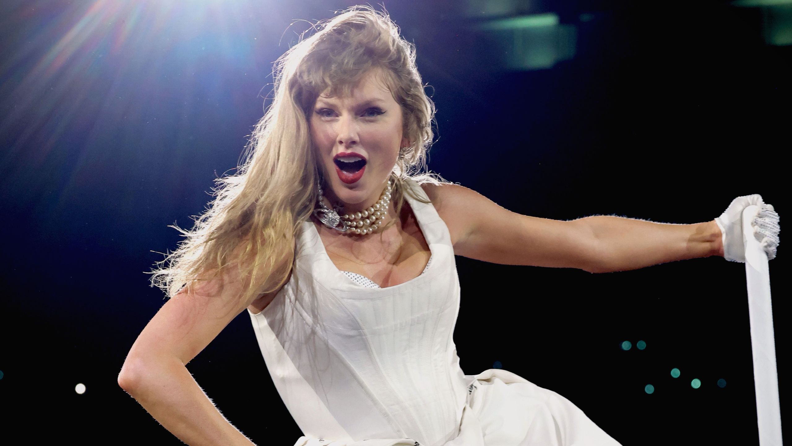 Taylor Swift wraps up record-shattering Eras tour | The Week