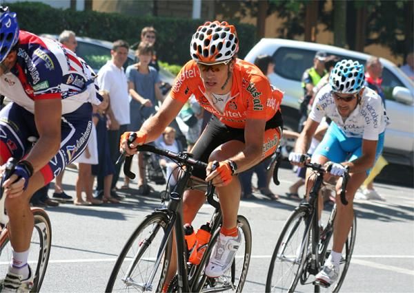 Eventual winner Koldo Fernandez on the climb.