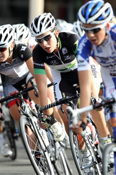 Eventual second place and under 23 champion, Melissa Hoskins (GreenEDGE).