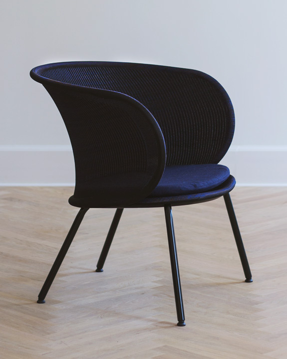 ‘Bloid’ chair is the result of research into ergonomics, geometry and materiality.
