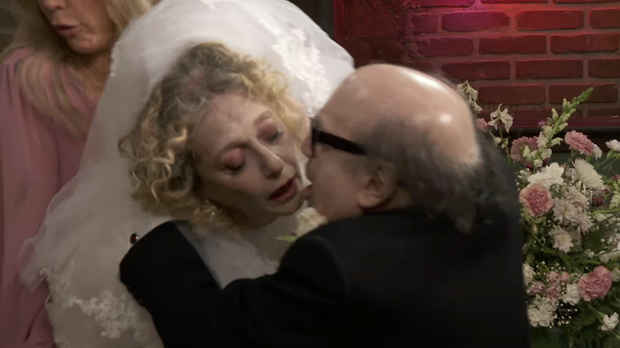 Frank kissing Sam's dead body in It's Always Sunny in Philadelphia Season 18