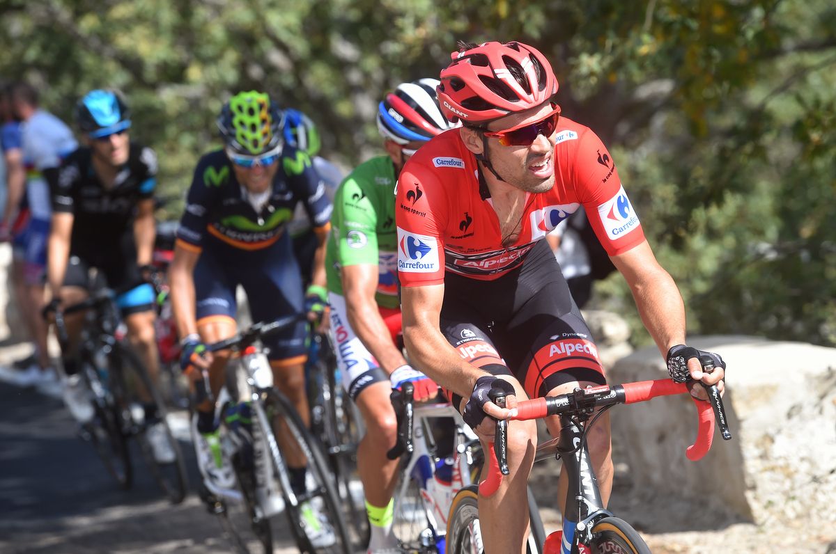 Tom Dumoulin tries to save his leader's jersey at the 2015 Vuelta