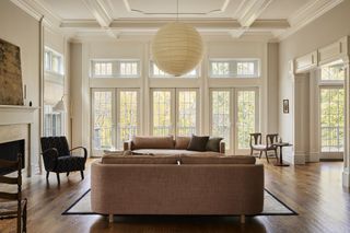 A living room with no window trim