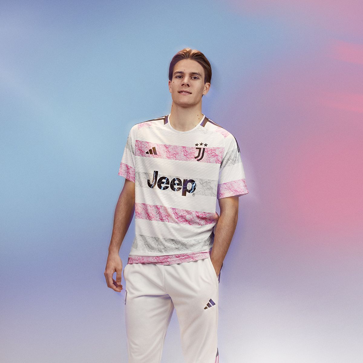 New Juventus away shirt 23/24