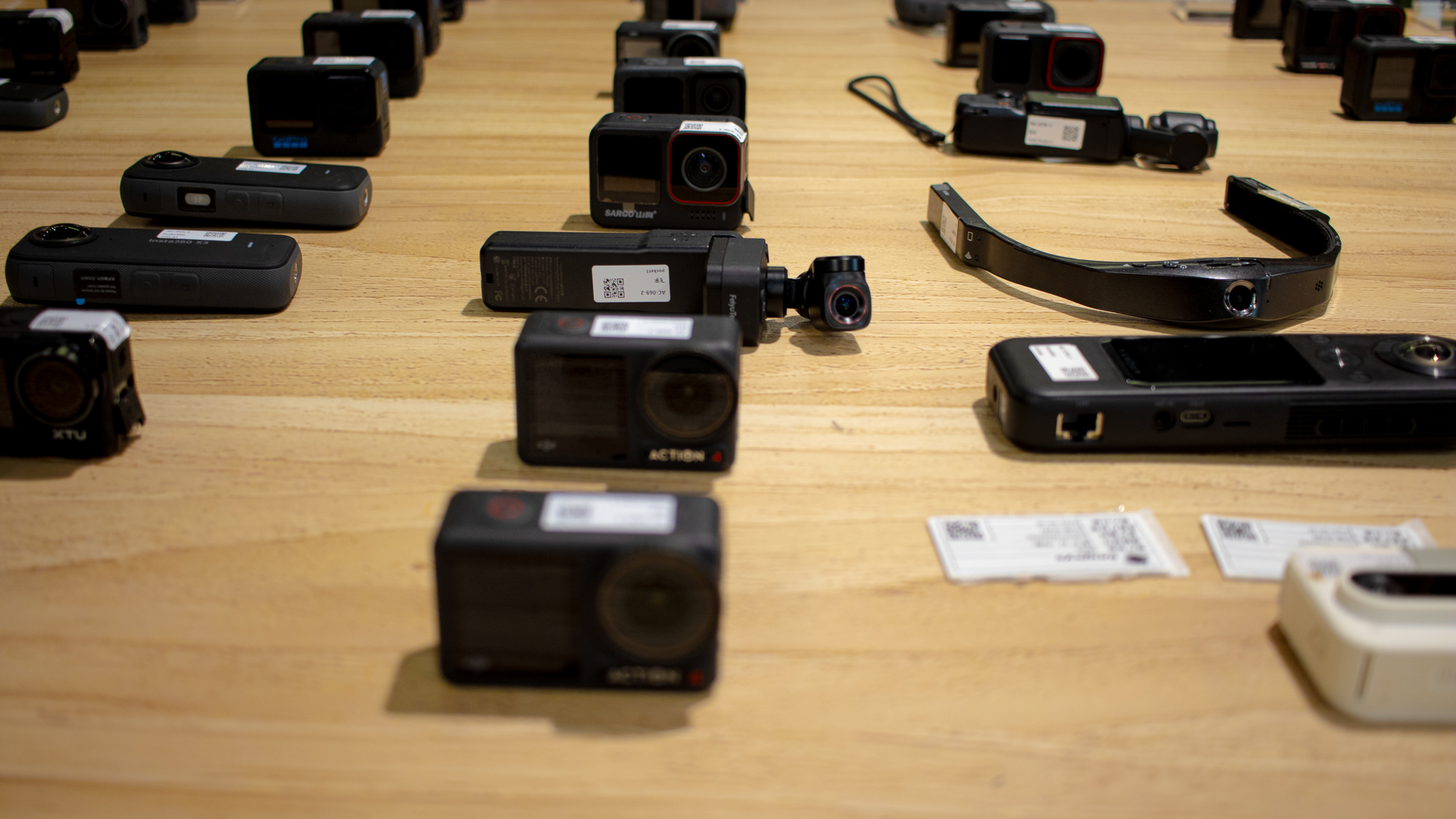 Different devices in the Longsys Quality Labs