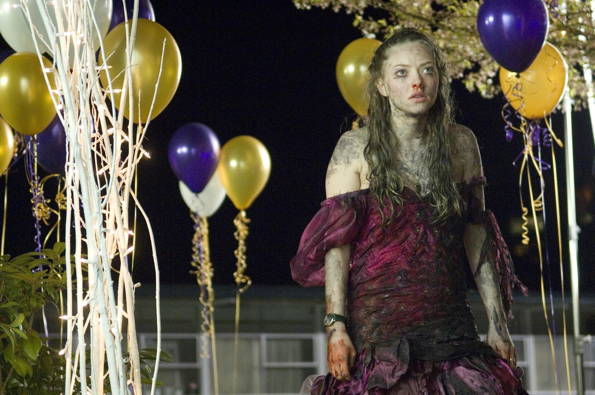 Amanda Seyfried wears a pink dress in Jennifer's Body