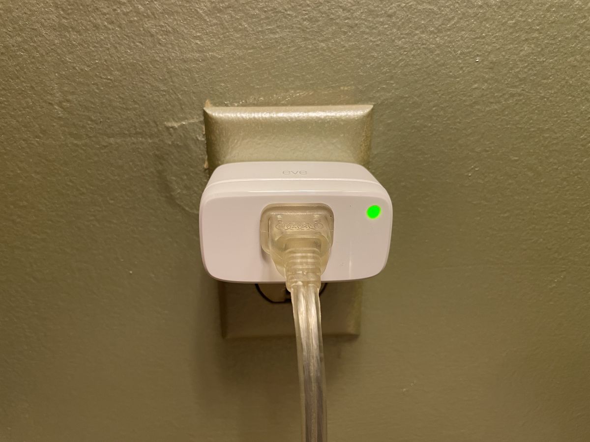 Eve Energy Smart Plug And Power Meter Lifestyle Plugged In On